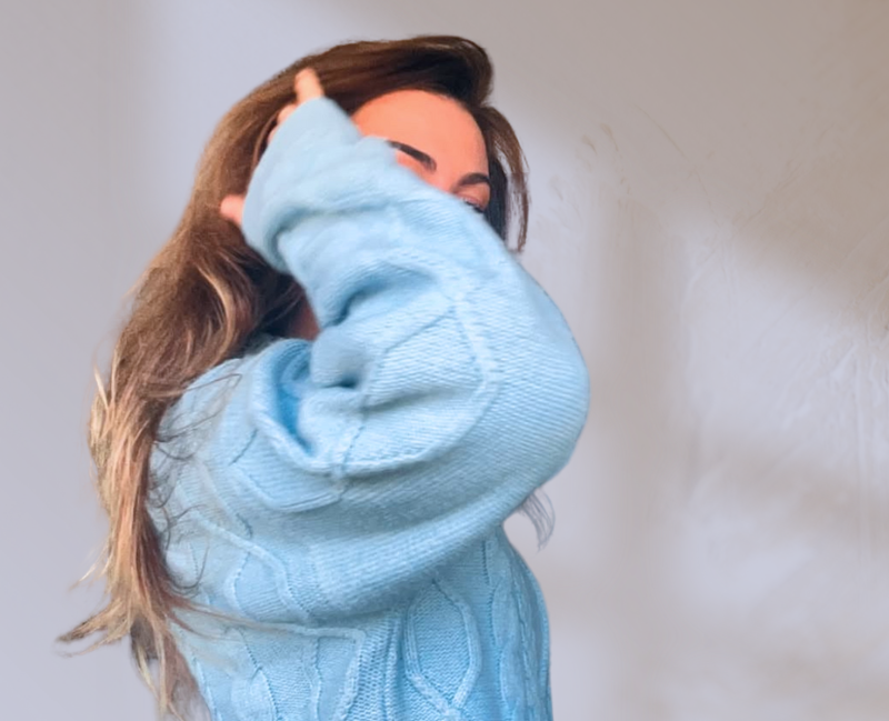 Dédé van Berkel, oprichter van Tiny Green Labo, deelt haar zoektocht naar natuurlijke verzorging en het maken van handgemaakte shampoo bars.